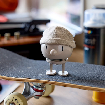 Hoptimist Hipster Bumble figur M latte