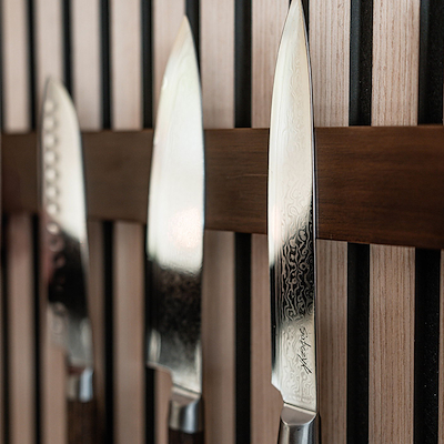 Casper Sobczyk magnetisk knivholder i akacietræ 45cm