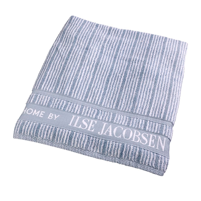 Home By Ilse Jacobsen badehåndklæde pudderblå striber 70x140 cm