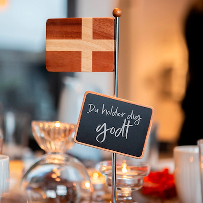 FableWood magnetisk bordflag med tavle