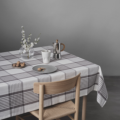 By Mogensen dug large checks 140x140 cm