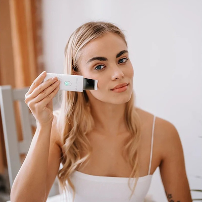 Beautifly Scrub Mini Young ansigtsskrubber med ultralyd og LED