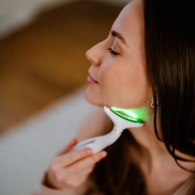 Beautifly LumaLift Pro ansigtsmassageapparat med LED og EMS
