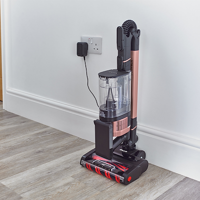 Shark Stratos stangstøvsuger rosa