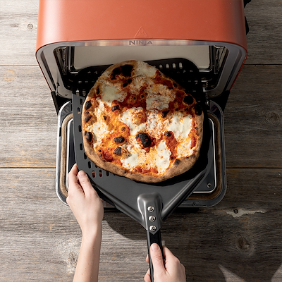 Ninja Woodfire pizzaspade