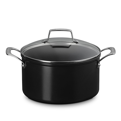 Le Creuset Essential gryde med keramisk belægning 24 cm 6 liter