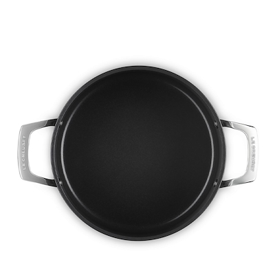 Le Creuset Essential gryde med keramisk belægning 24 cm 6 liter
