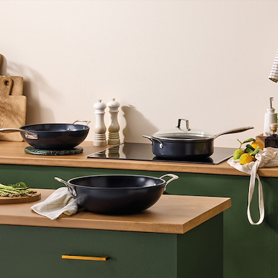 Le Creuset Essential sauterpande med keramisk belægning 26 cm 4 liter