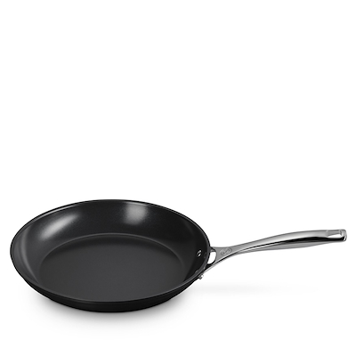 Le Creuset Essential stegepandesæt med keramisk belægning Ø24+28 cm