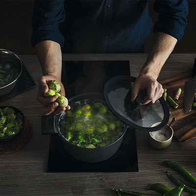 Fiskars Hard Face non-stick gryde med låg 3,5 liter