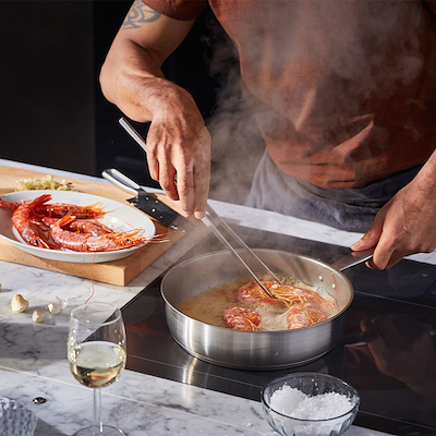 Fiskars All Steel sauterpande med låg keramisk belægning 26cm