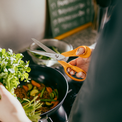 Fiskars Classic universalsaks 21 cm