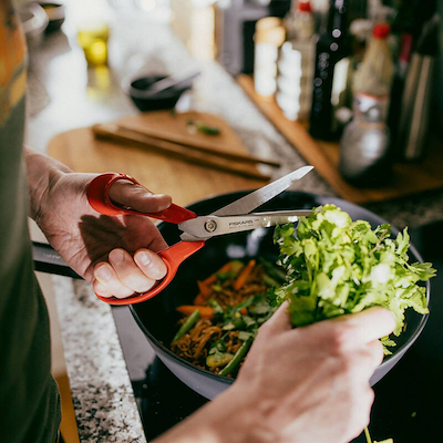 Fiskars Classic universalsaks venstrehåndet orange 21 cm