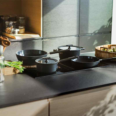 Fiskars Hard Face stegepande sort Ø20 cm