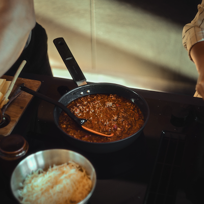 Fiskars Hard Face sauterpande Ø24 cm med låg