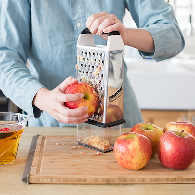 OXO Good Grips box grater rivejern sort