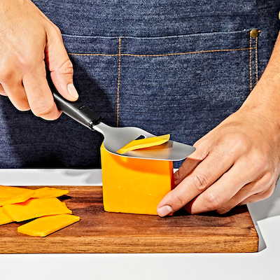 OXO Good Grips ostehøvl sort