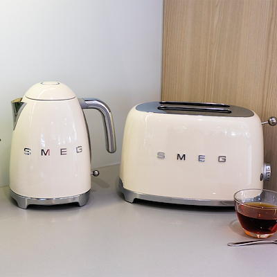 Smeg TSF01CREU brødrister creme 2 skiver 950 watt