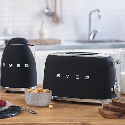 Smeg TSF01BLMEU brødrister sort 2 skiver 950 watt