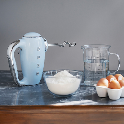 Smeg HMF01PBEU håndmixer pastelblå 250 watt
