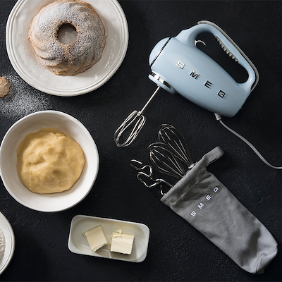 Smeg HMF01PBEU håndmixer pastelblå 250 watt
