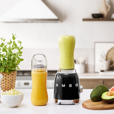 Smeg PBF01BLEU Personal blender sort inkl. 2 stk. flasker 0,6 liter