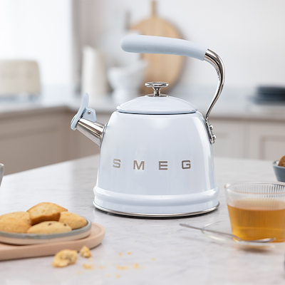 Smeg 50's Style fløjte kedel pastel blå 2,3 liter