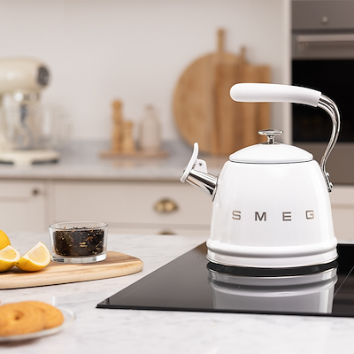 Smeg 50's Style fløjte kedel hvid 2,3 liter