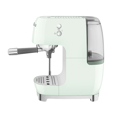 Smeg 50's Style cold brew espressomaskine pastelgrøn 1650 watt