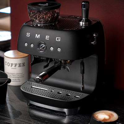 Smeg 50's Style manuel espressomaskine mat sort 1650 watt