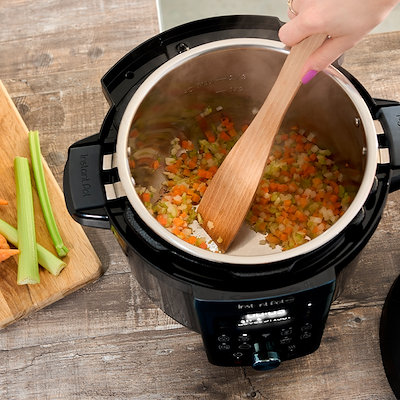 Instant Pot Plus 9-i-1 Multi-cooker multikoger 5,7 liter