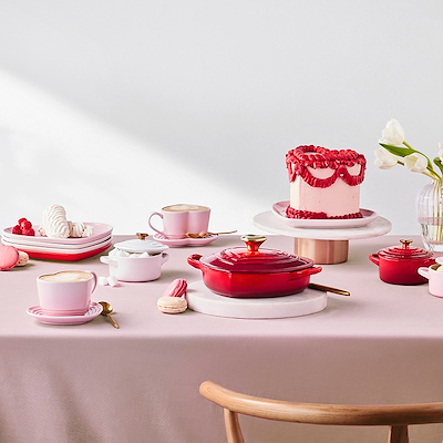 Le Creuset Signature stentøj hjerteformet serveringsfad 32cm Shell Pink