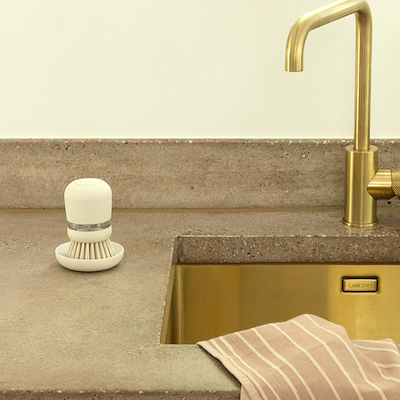 Brabantia SinkSide opvaskebørste med sæbedispenser soft beige