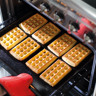 Lékué vaffelform i silikone til ovn 20x18,6 cm 2 stk.